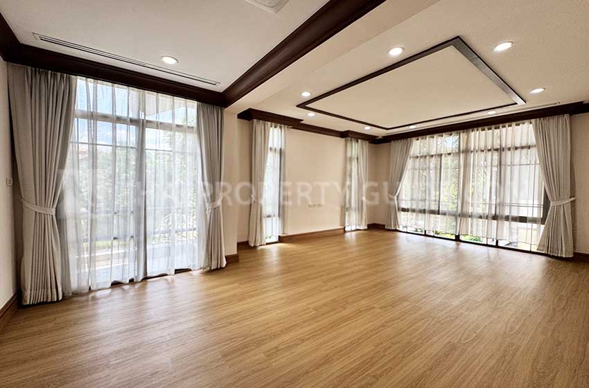 House with Shared Pool in Sukhumvit 