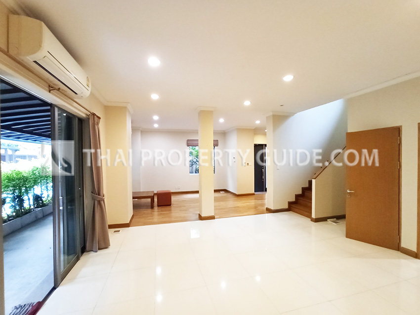 House with Shared Pool in Sukhumvit 
