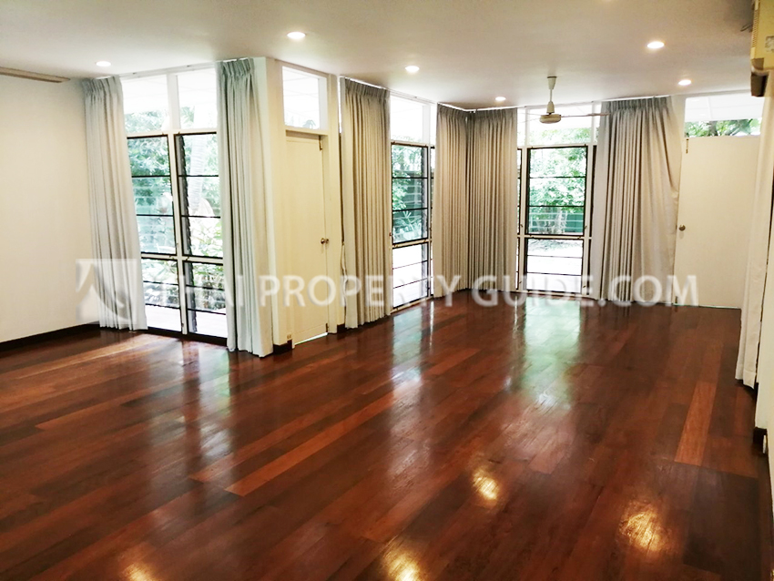 House with Shared Pool in Sukhumvit 