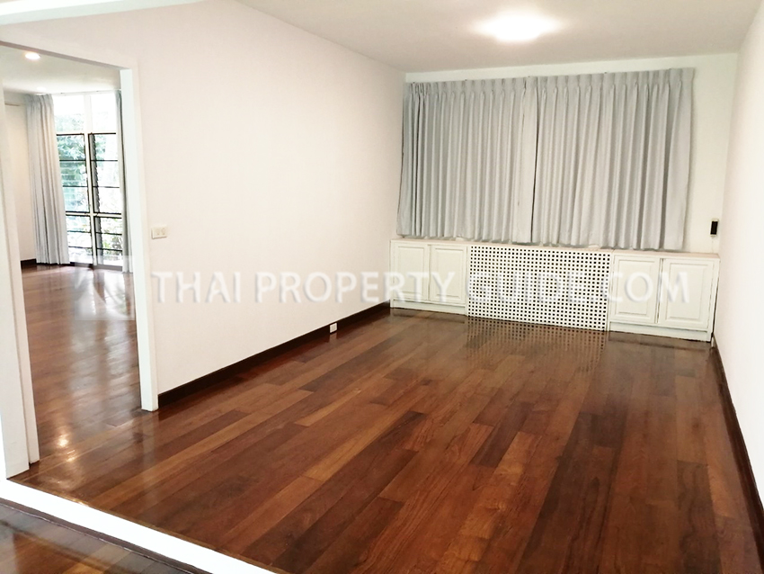 House with Shared Pool in Sukhumvit 