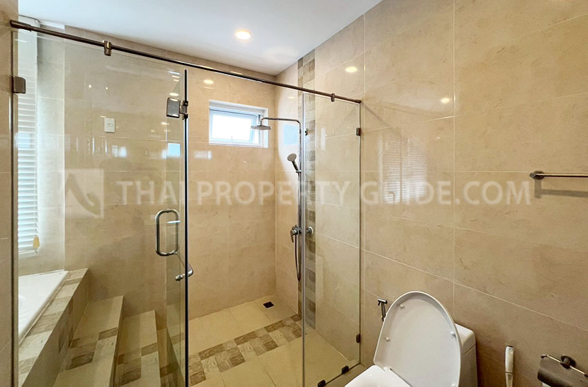 House with Shared Pool in Sukhumvit 