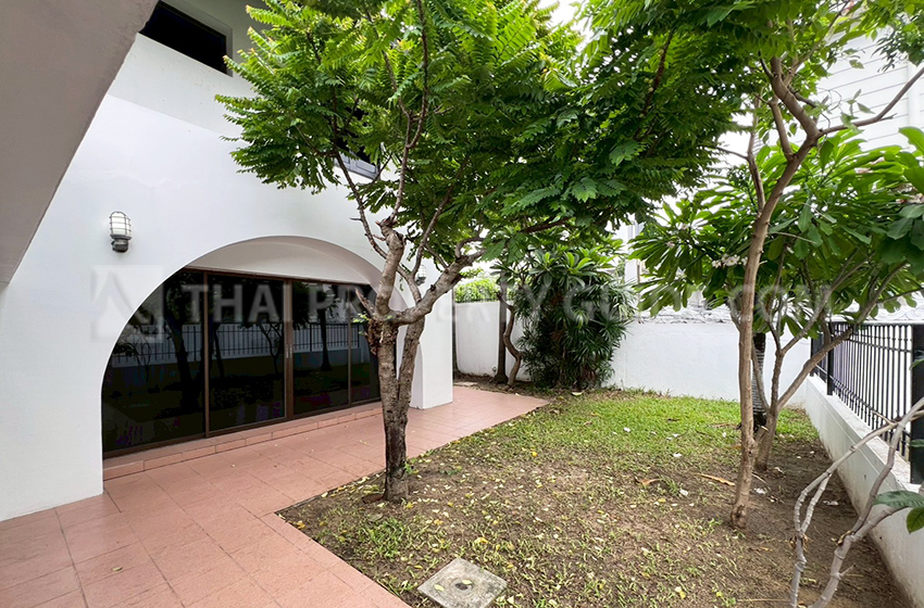 House with Shared Pool in Sukhumvit 