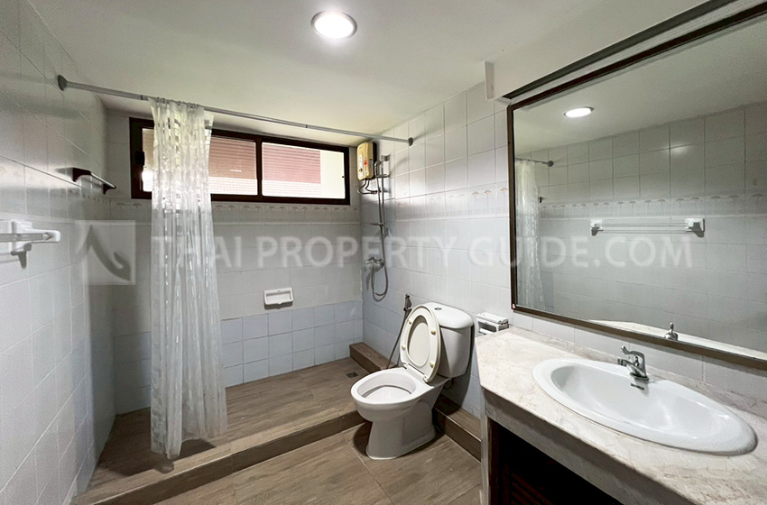 House with Shared Pool in Sukhumvit 