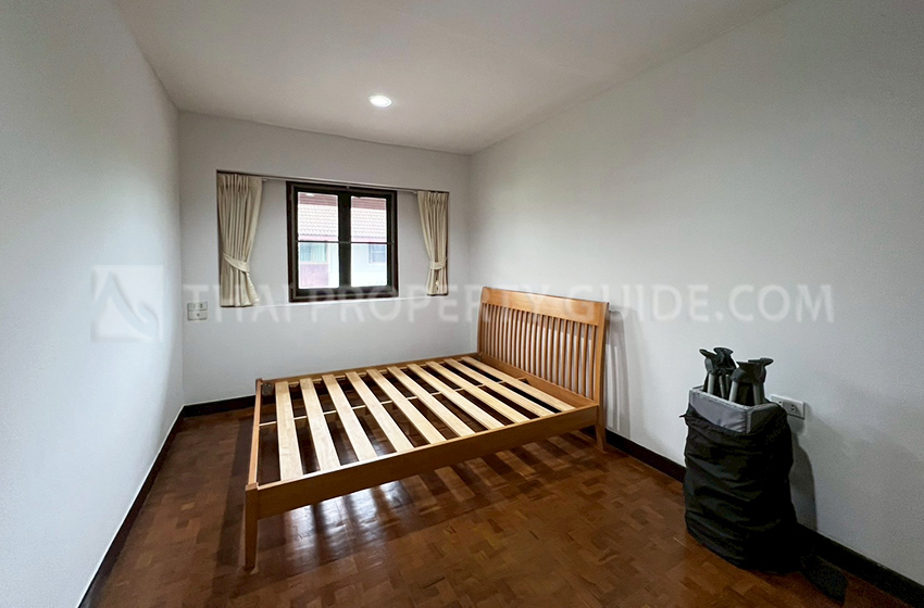 House with Shared Pool in Sukhumvit 