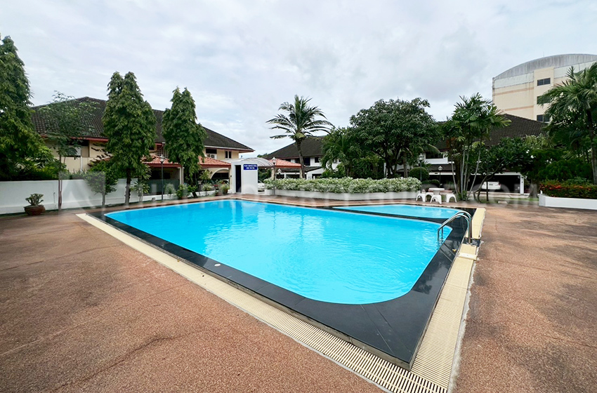 House with Shared Pool in Sukhumvit 