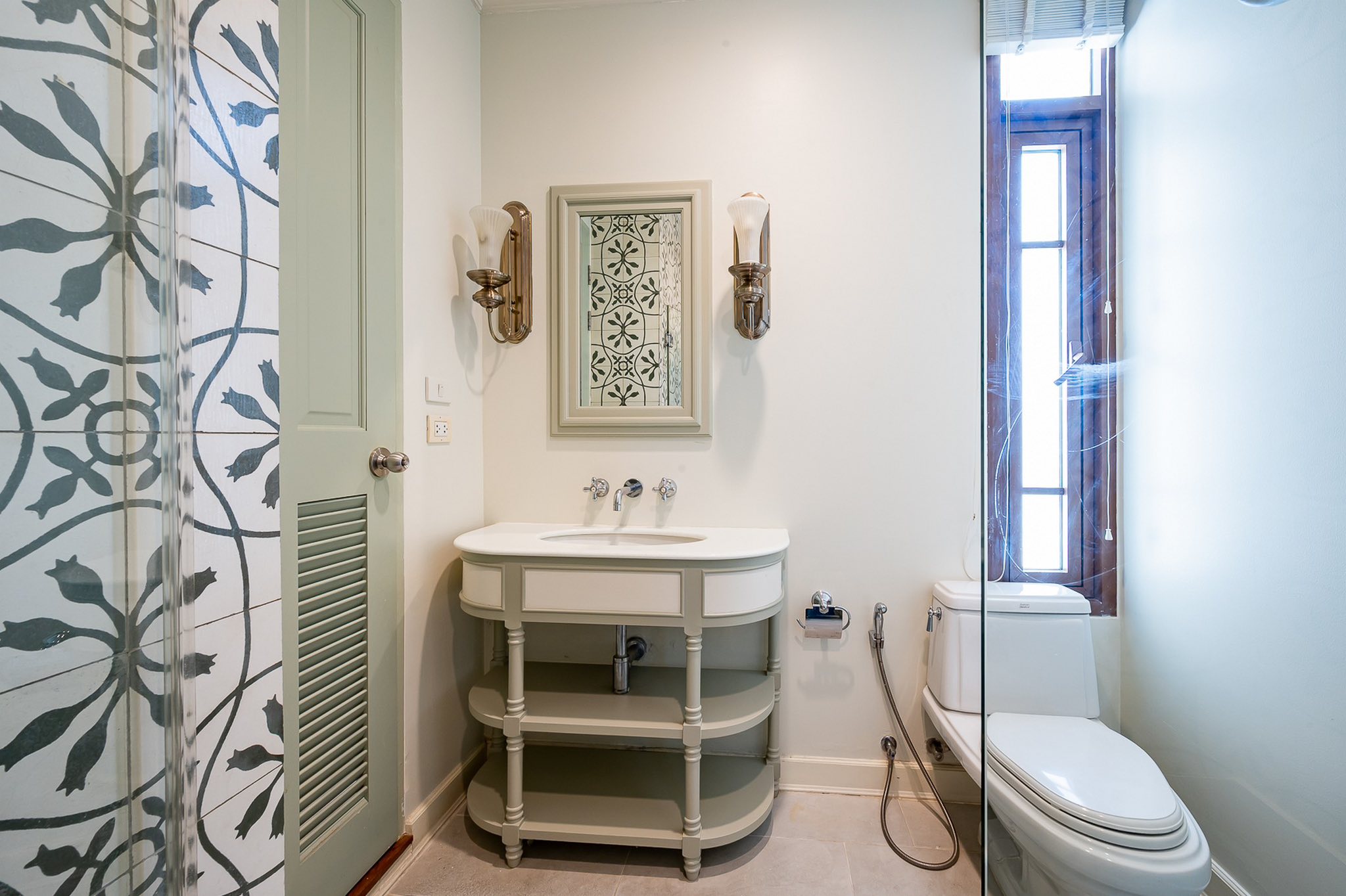 House with Shared Pool in Sukhumvit 