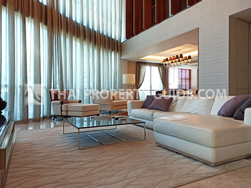 Penthouse in Ploenchit 