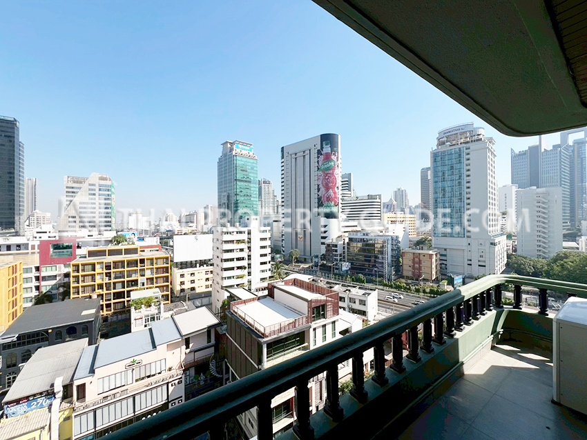 Penthouse in Ploenchit 