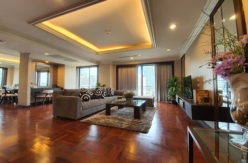 Penthouse in Ploenchit 