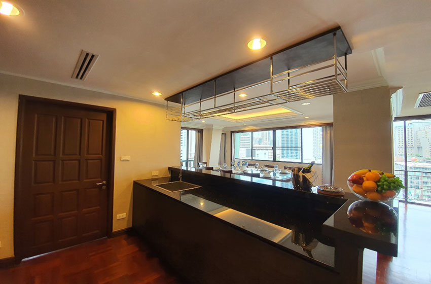Penthouse in Ploenchit 