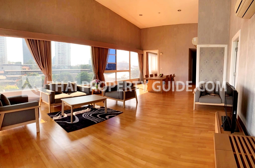Penthouse for rent in Sathorn
