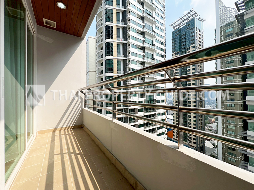 Service Apartment in Sukhumvit 