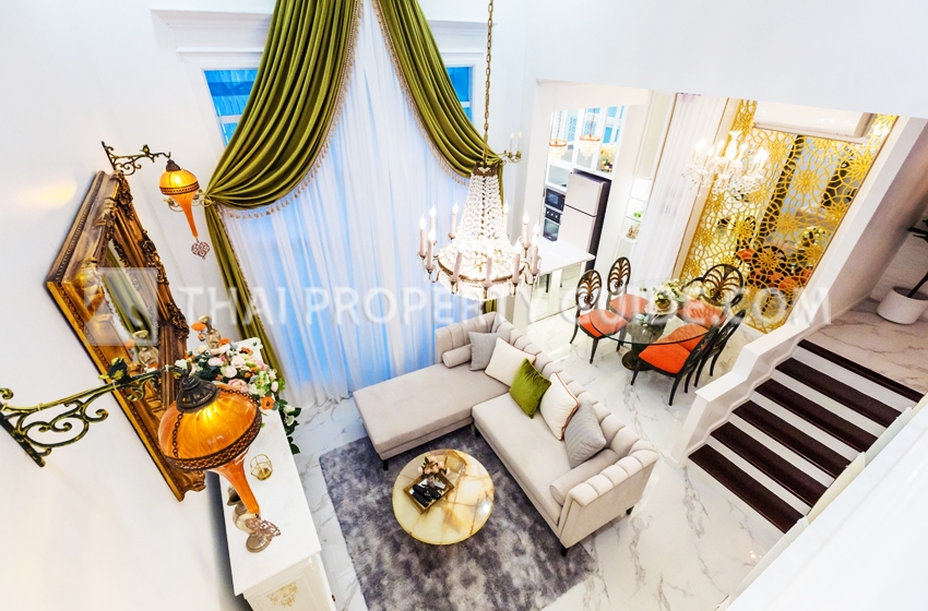 Townhouse in Lat Phrao 