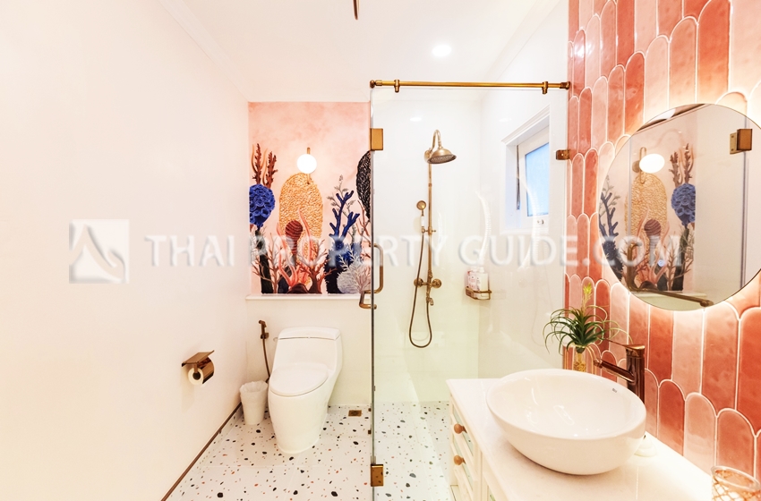 Townhouse in Lat Phrao 