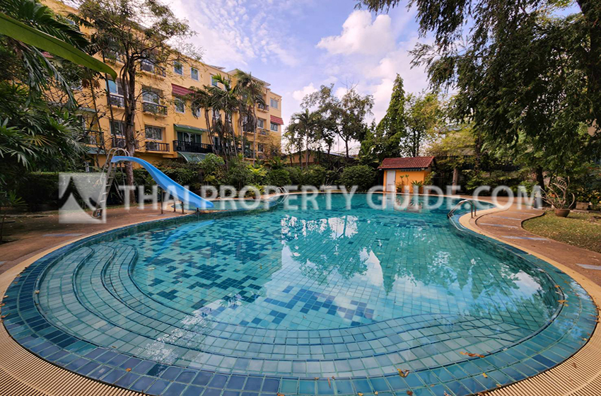 Townhouse for rent in Nichada Thani