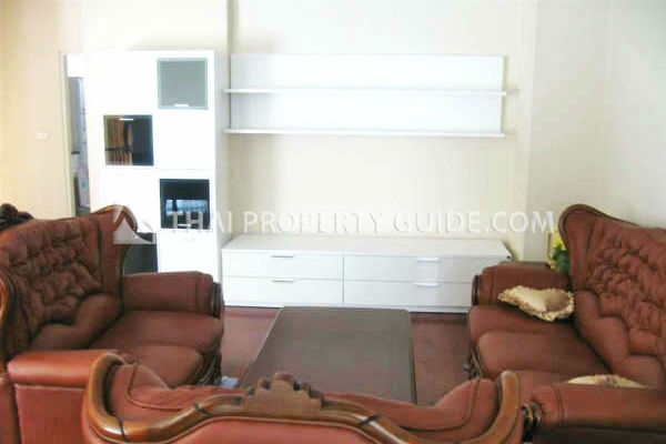 Townhouse in Rama 3 