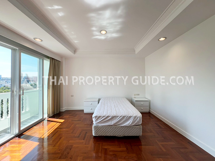 Townhouse in Sathorn 