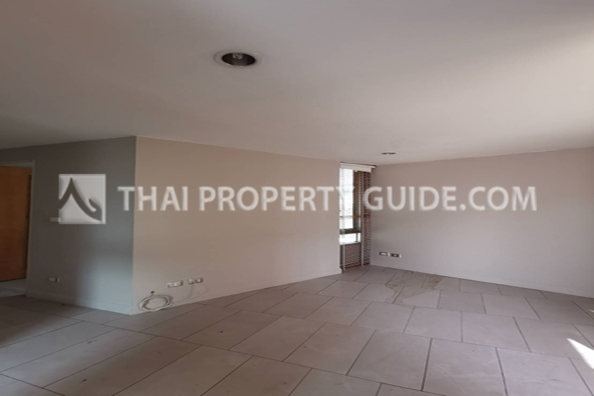Townhouse in Sathorn 