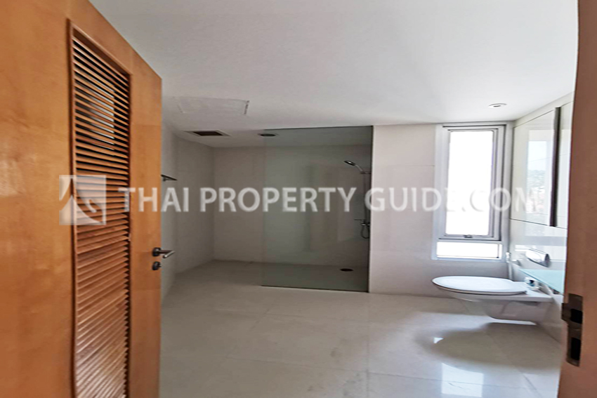 Townhouse in Sathorn 