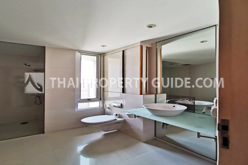 Townhouse in Sathorn 
