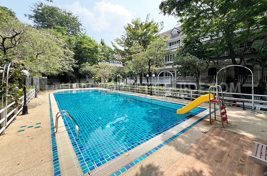 Townhouse in Sukhumvit 