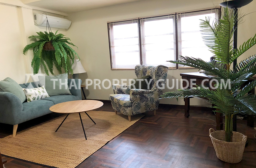 Townhouse in Sukhumvit 