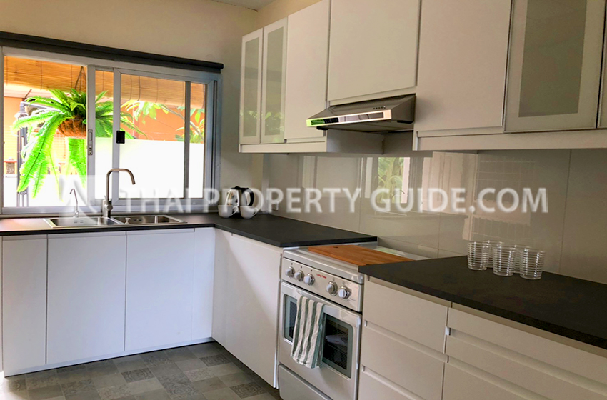 Townhouse in Sukhumvit 