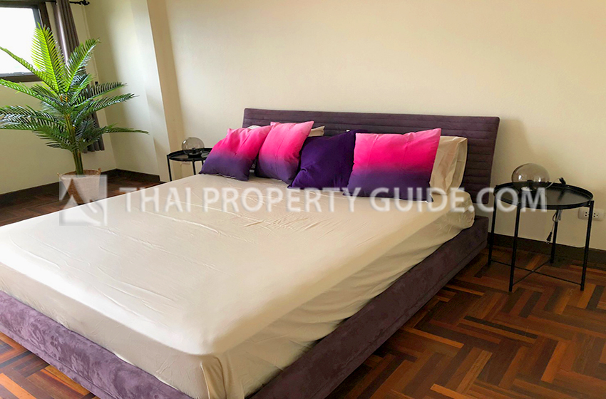 Townhouse in Sukhumvit 