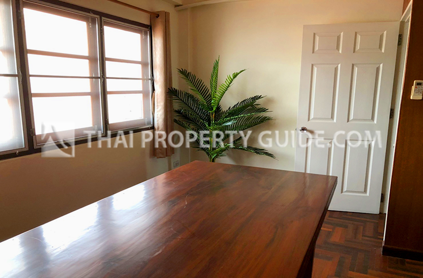 Townhouse in Sukhumvit 