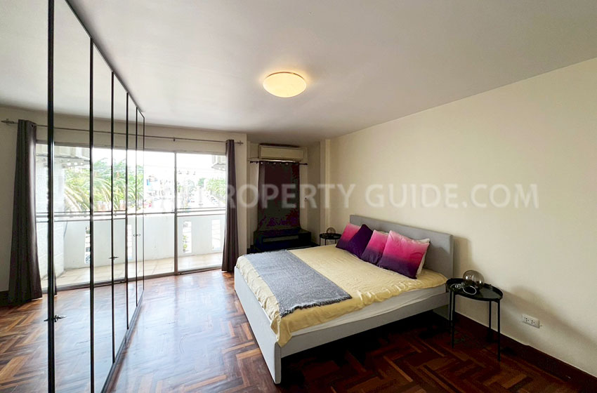 Townhouse in Sukhumvit 