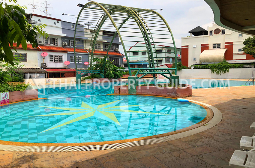 Townhouse in Sukhumvit 