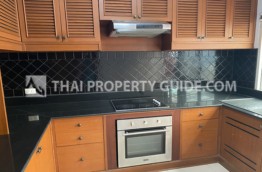 Townhouse in Sukhumvit 