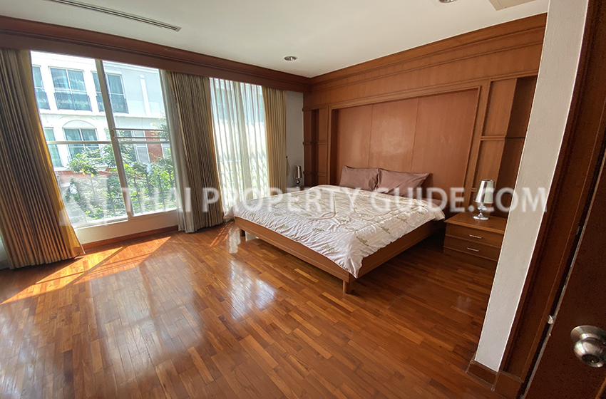 Townhouse in Sukhumvit 