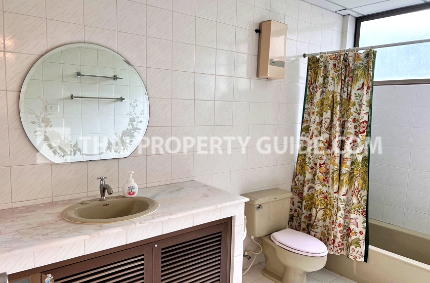 Townhouse in Sukhumvit 