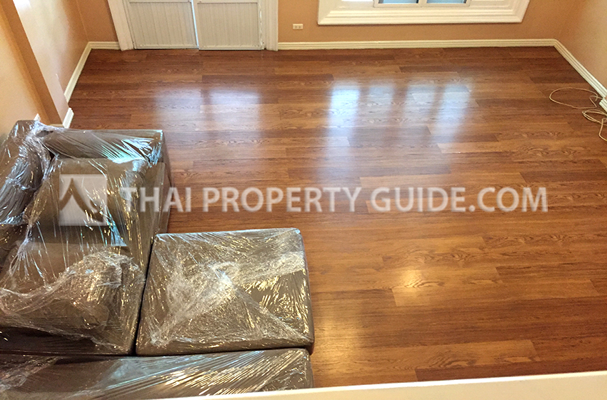 Townhouse in Sukhumvit 
