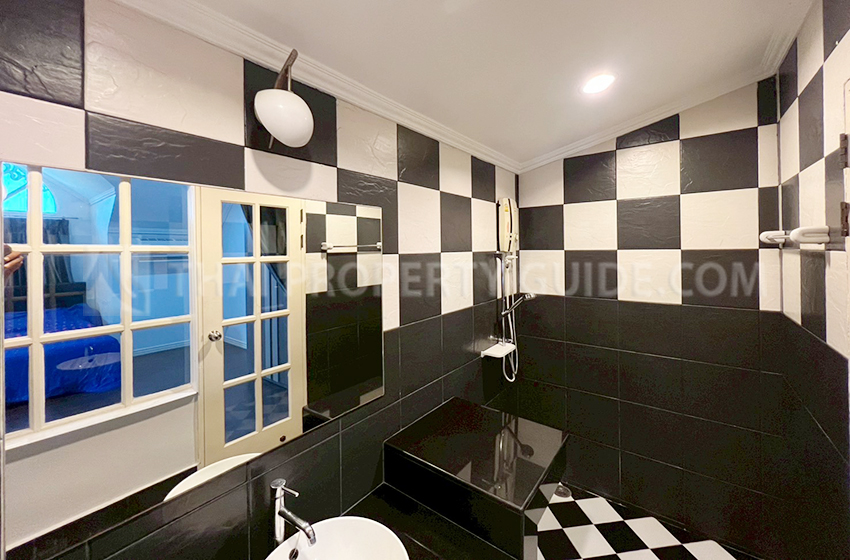 Townhouse in Sukhumvit 