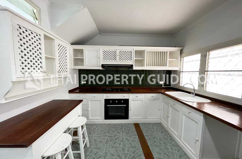 Townhouse in Sukhumvit 