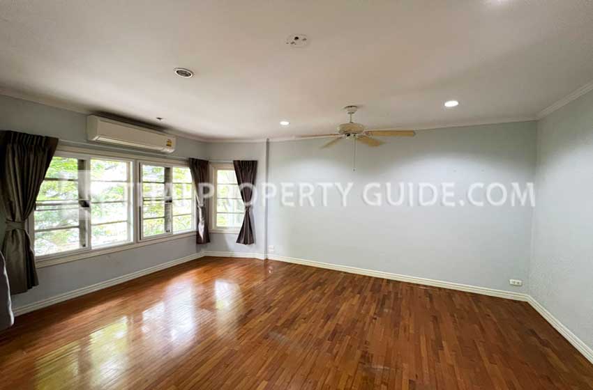 Townhouse in Sukhumvit 