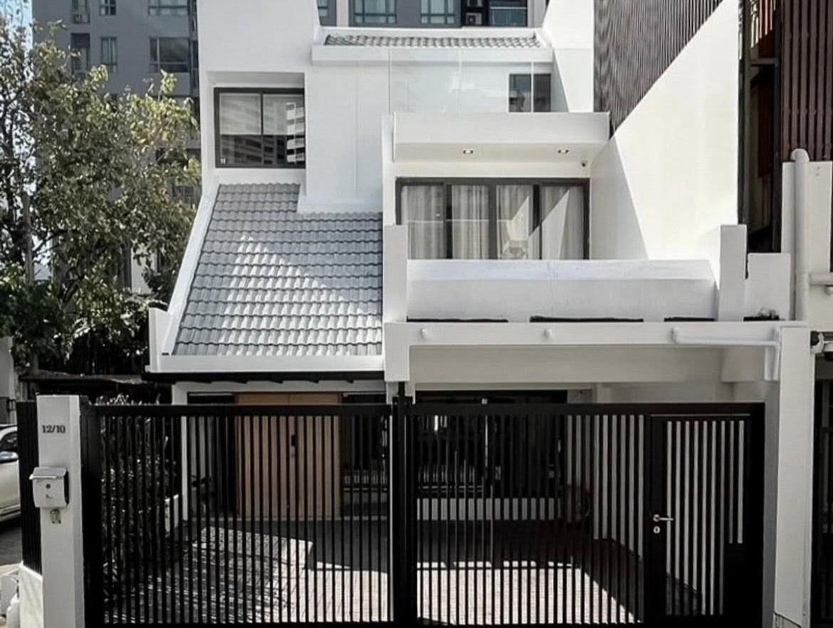 Townhouse for rent in Sukhumvit