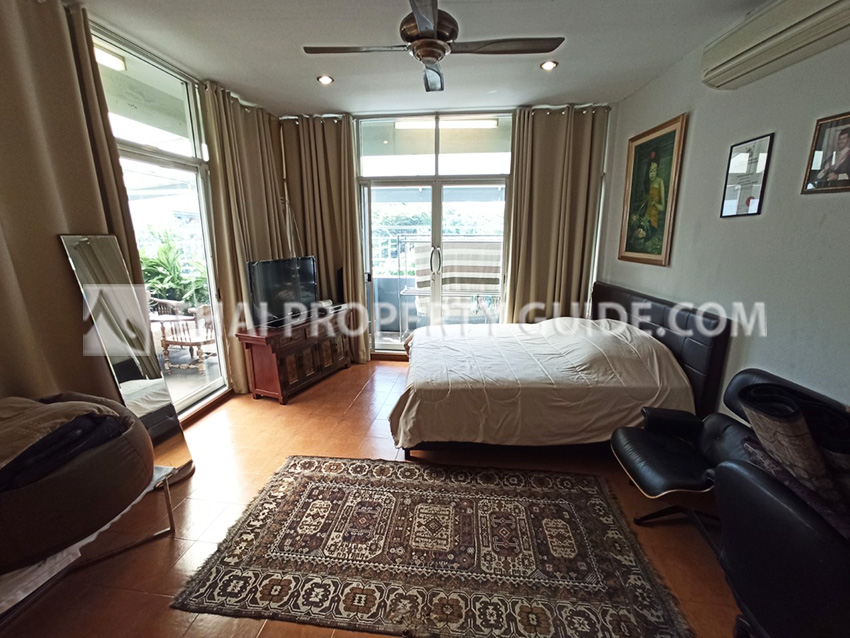 Townhouse in Sukhumvit 