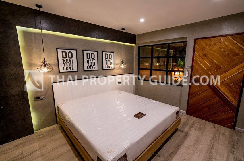 Townhouse in Sukhumvit 