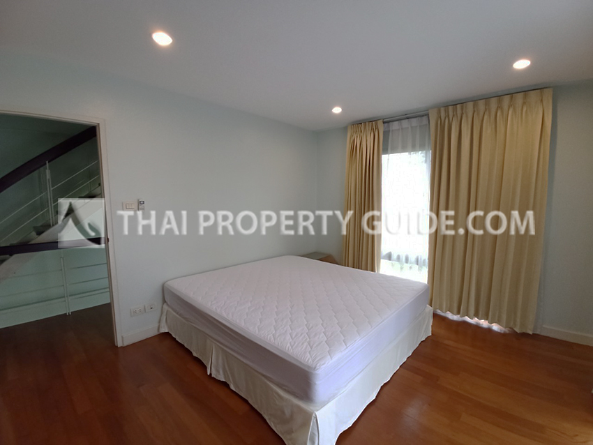 Townhouse in Sukhumvit 