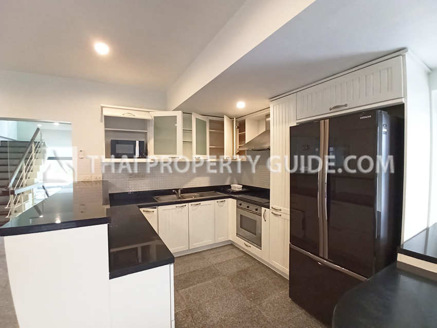Townhouse in Sukhumvit 