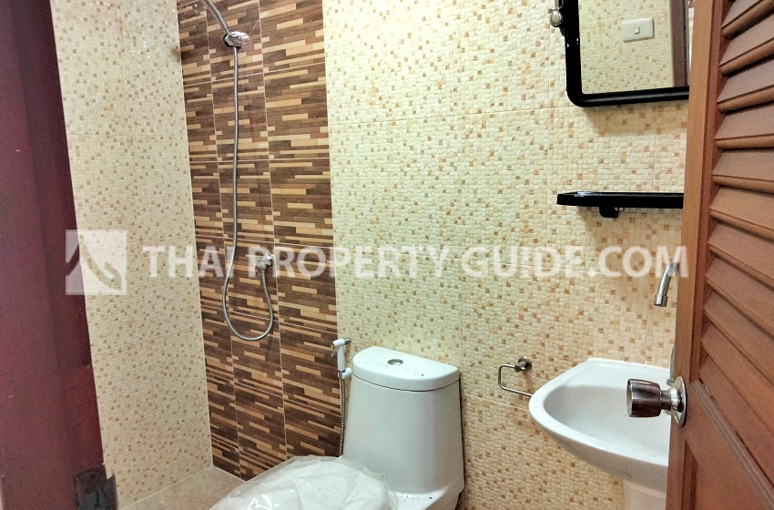 Townhouse in Sukhumvit 