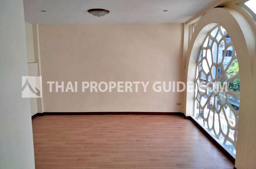 Townhouse in Sukhumvit 