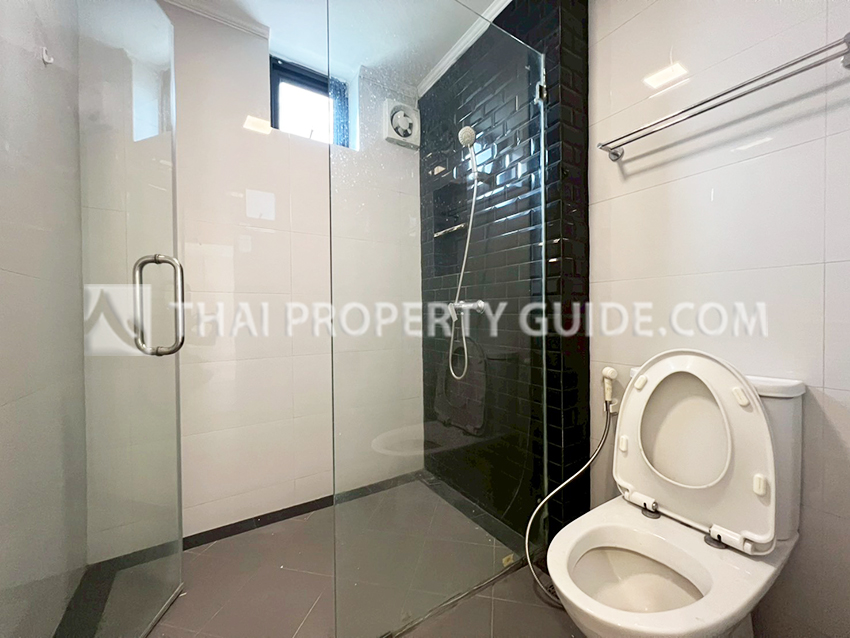 Townhouse in Sukhumvit 