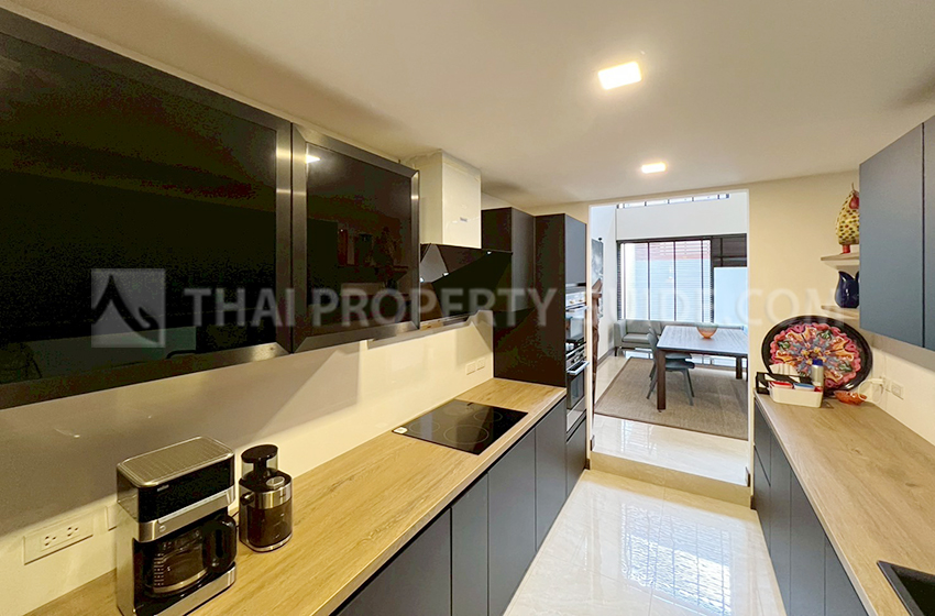 Townhouse in Sukhumvit 