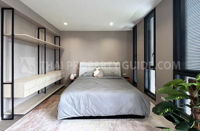 Townhouse in Sukhumvit 